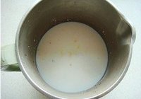 花生银耳牛奶的做法 步骤3
