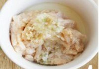 橙香鸡肉丸的做法 步骤4