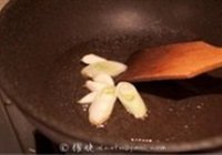 杂烩蘑菇炖饭的做法 步骤4