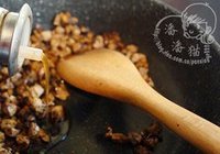 酱爆黑胡椒鸭肉雀巢盏的做法 步骤13