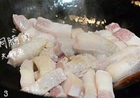 春笋焖腩肉的做法 步骤3