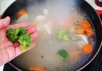 羊排山药汤的做法 步骤7