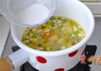 金瓜鲜蘑海蛎煲的做法 步骤7