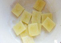 红酒橙汁迷迭香烤鸡腿扒的做法 步骤5