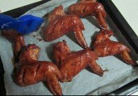 腐乳香烤鸡翅的做法 步骤7