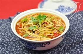香辣榨菜肉丝面