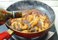 麻辣酥香陈皮虾的做法 步骤6