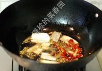 酸菜盒子的做法 步骤8