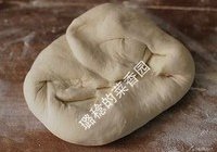 酸菜盒子的做法 步骤13