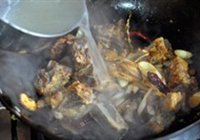 酱骨头的做法 步骤4