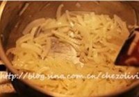 英式鸡肉口菇派的做法 步骤7