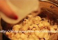 英式鸡肉口菇派的做法 步骤9