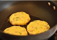甜玉米火腿早餐饼的做法 步骤6