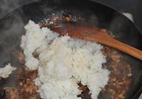香菇肉丁油饭的做法 步骤11