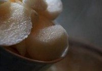 生姜蜜梨汤的做法 步骤3