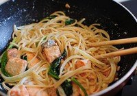 三文鱼奶油全麦意面的做法 步骤5