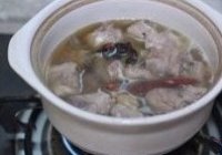 河豚鱼干红烧排骨的做法 步骤7