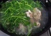 西洋菜煲筒骨汤的做法 步骤6