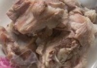 西洋菜煲筒骨汤的做法 步骤3