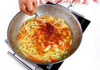 韩式素炒年糕的做法 步骤4