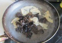 锅巴肉片的做法 步骤7