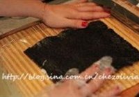 柴鱼花金枪鱼翻转寿司的做法 步骤5
